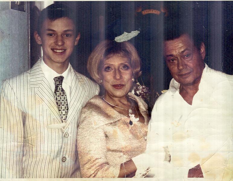 Родители караченцова николая фото